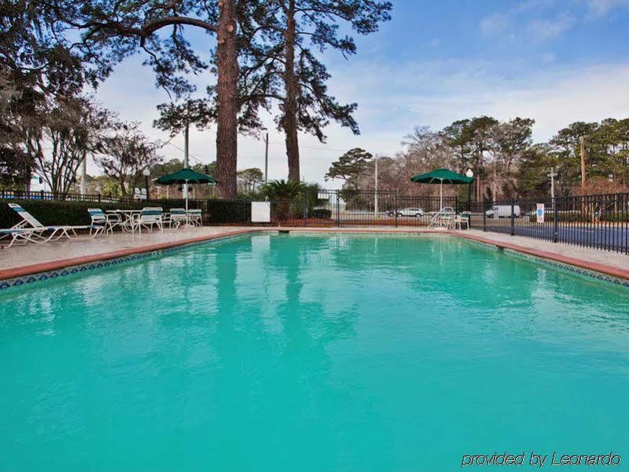 Spark By Hilton Savannah Midtown Exterior foto